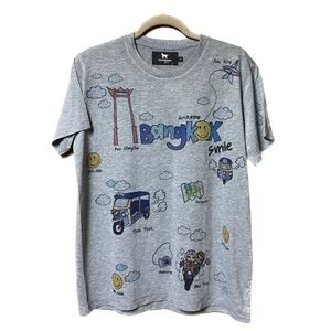 NWT Muunique Bangkok Artist Drawing Gray T-Shirt - Size L